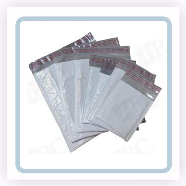 Soft-shell poly bubble mailers
